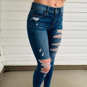American Eagle Size 4 High Rise Jeans